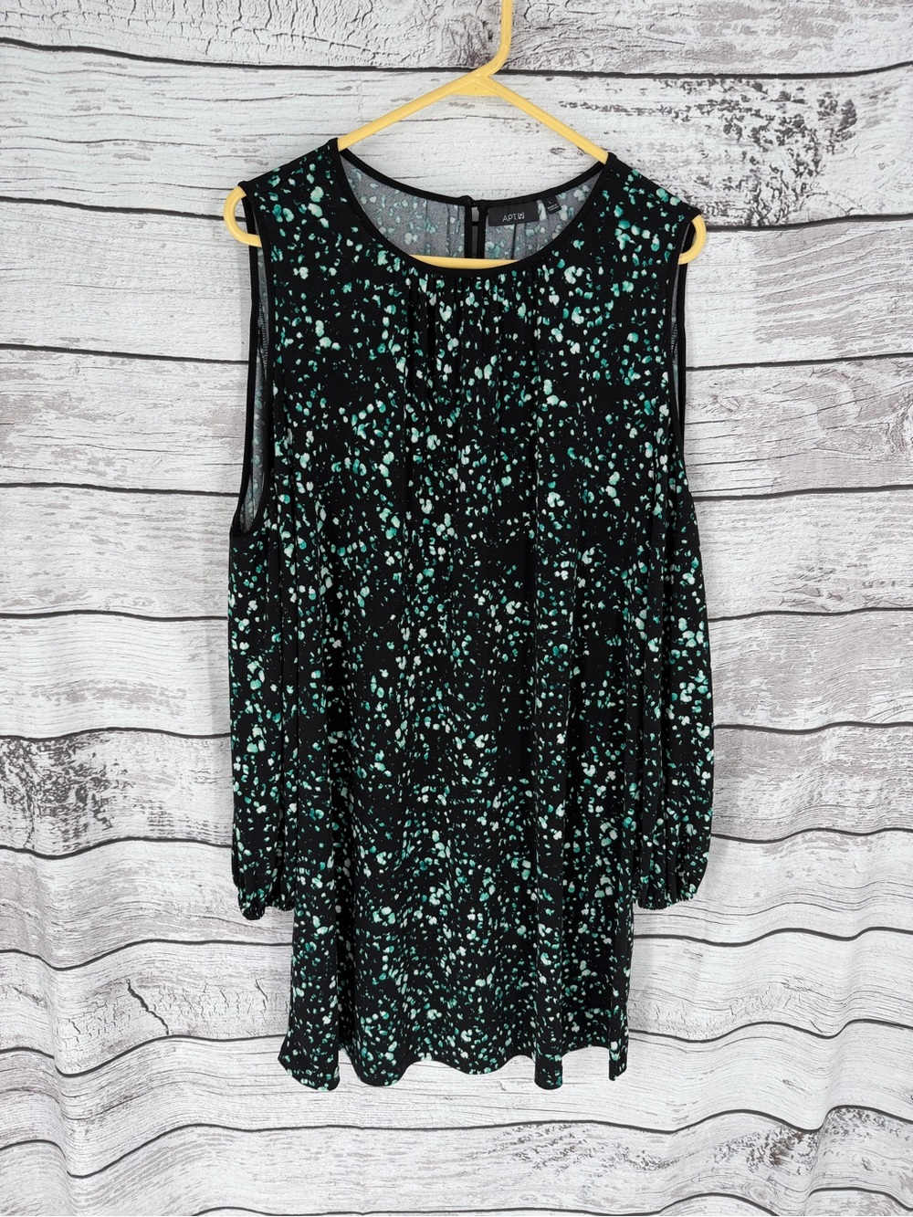 Apt. 9 Black and Teal Speckled Cold-Shoulder dress